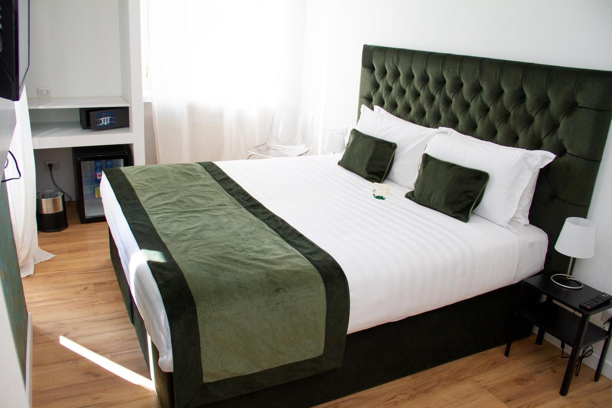 Home At Rome St. Peter Rooms&Apartment Eksteriør billede