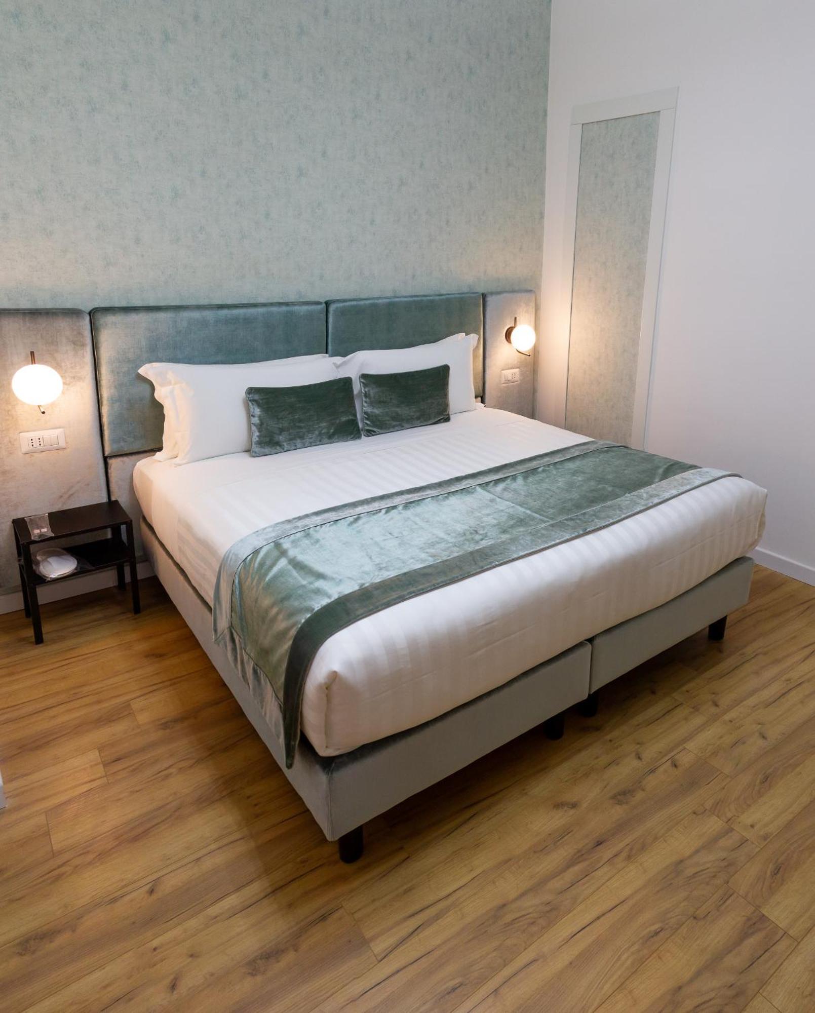 Home At Rome St. Peter Rooms&Apartment Eksteriør billede